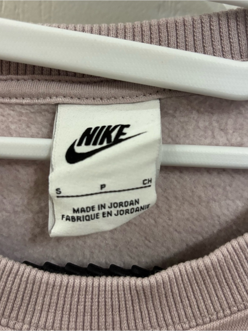 Nike x SoulCycle Women’s Oversized Crewneck Cropped Sweatshirt - Platinum Violet - Picture 5 of 8